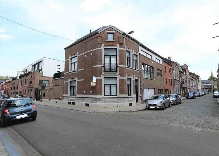 Beautiful Spacious 1 Bedroom Loft