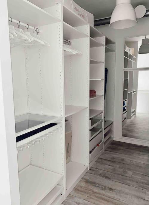 Apartment Beautiful Spacious 1 Bedroom Loft